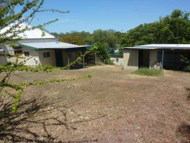 42 Barclay Street, Bundamba QLD 4304