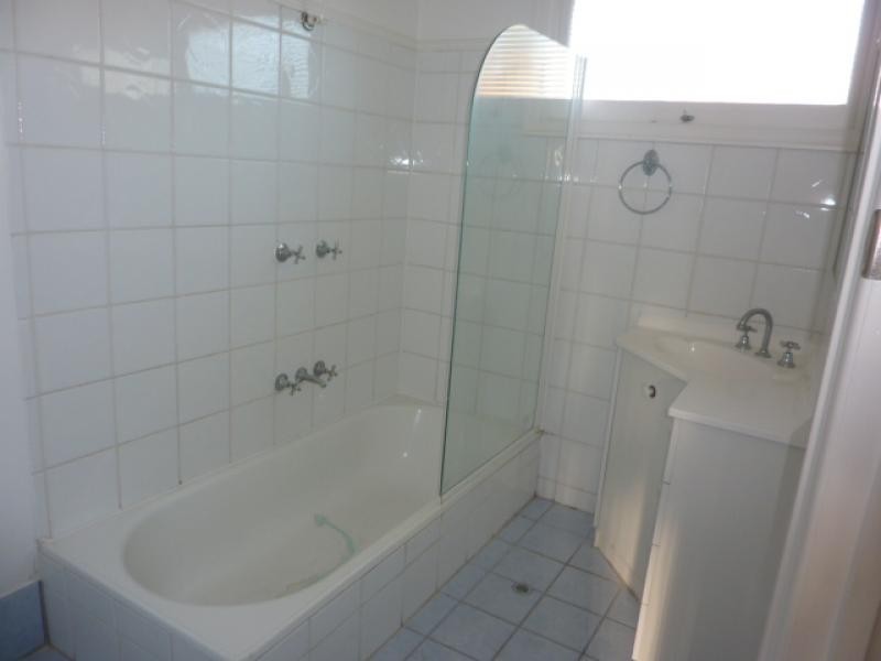 19 Belleglade Ave, Bundamba QLD 4304