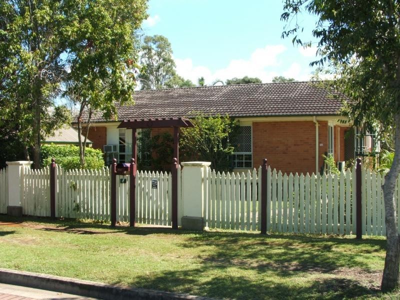 4 Avon Street, Leichhardt QLD 4305