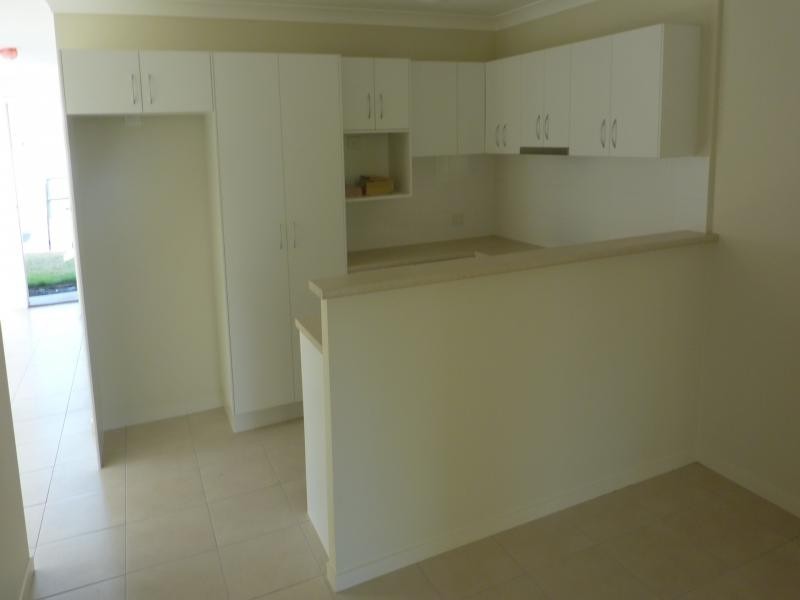 2/35 Darzee Street, Brassall QLD 4305