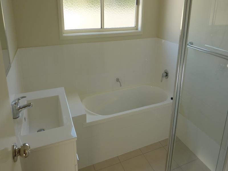 35 Darzee Street, Brassall QLD 4305