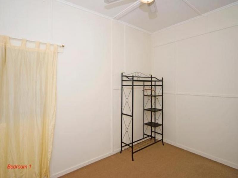 80 Woodford Street, One Mile QLD 4305