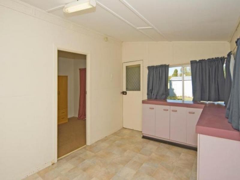 80 Woodford Street, One Mile QLD 4305