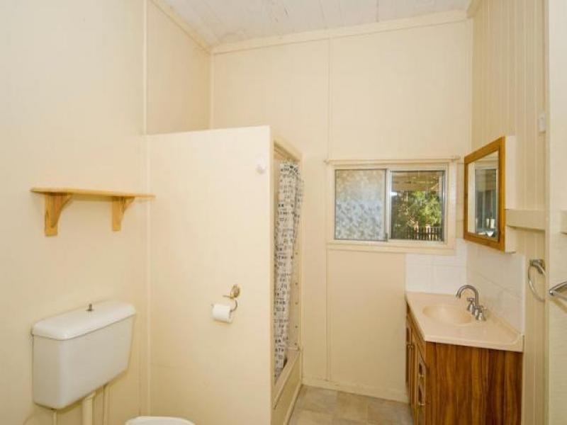 80 Woodford Street, One Mile QLD 4305