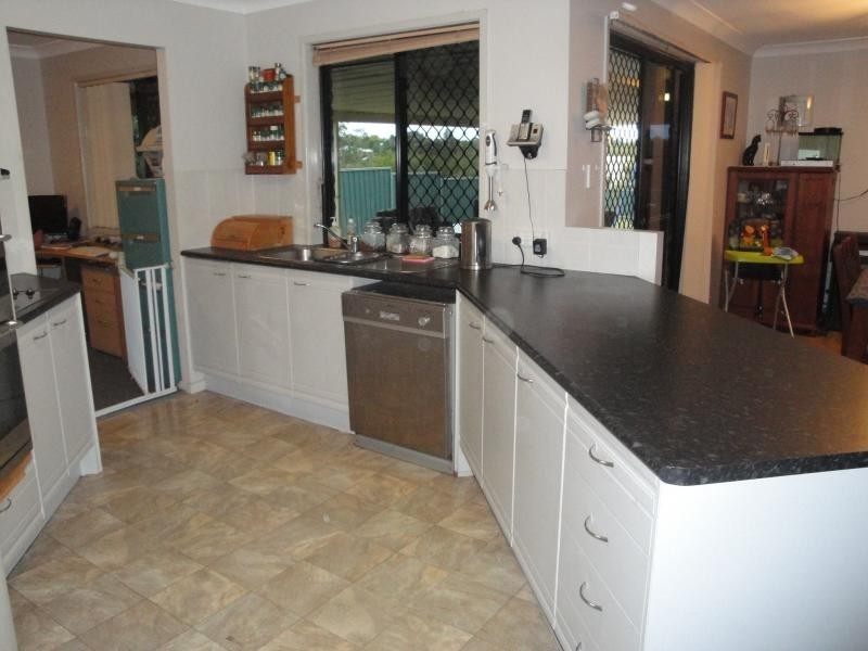 13 Conan Close, Wulkuraka QLD 4305