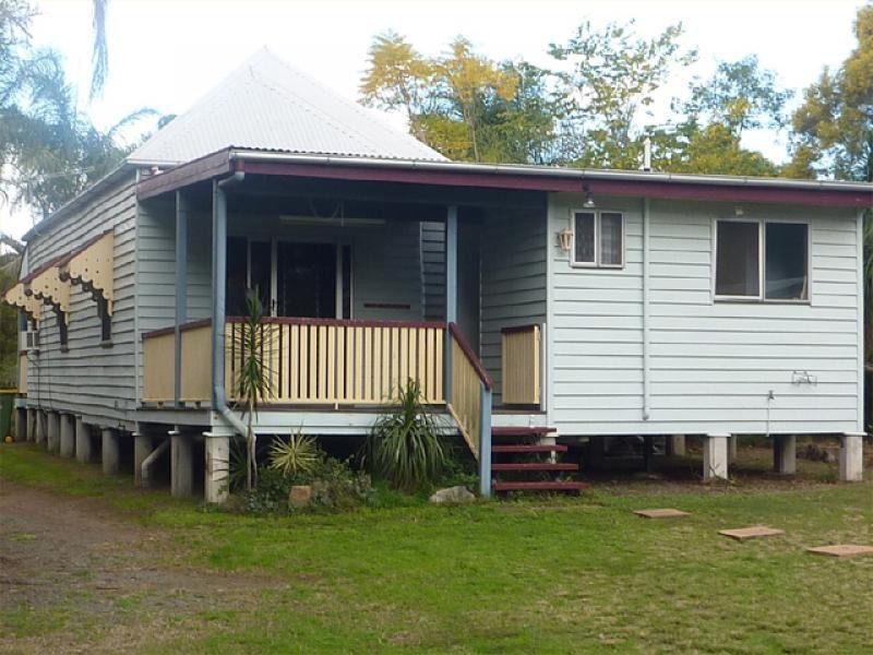 140 Woodend Rd, Woodend QLD 4305