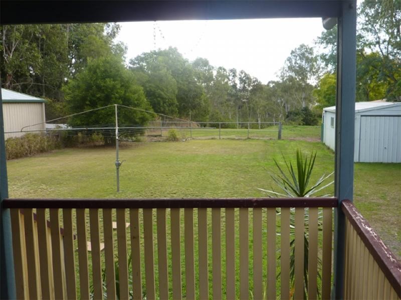 140 Woodend Rd, Woodend QLD 4305