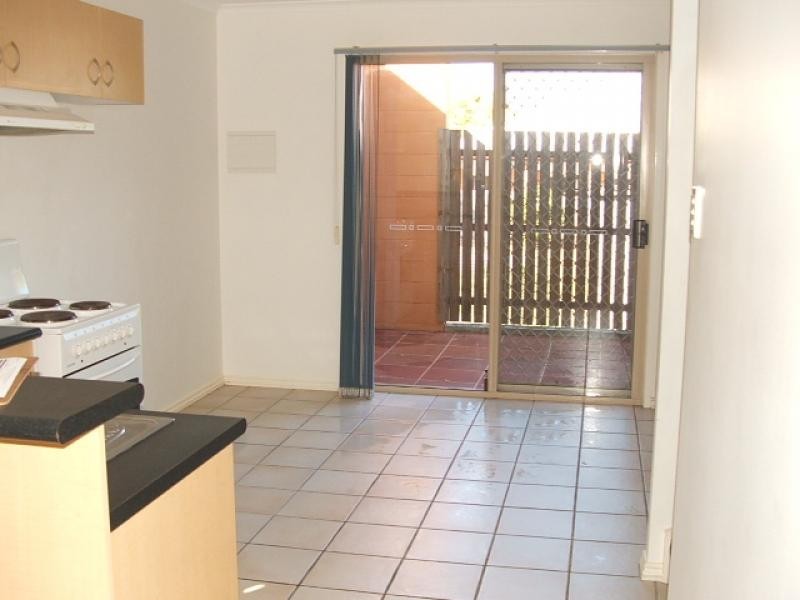 6/20 Lowry Street, North Ipswich QLD 4305