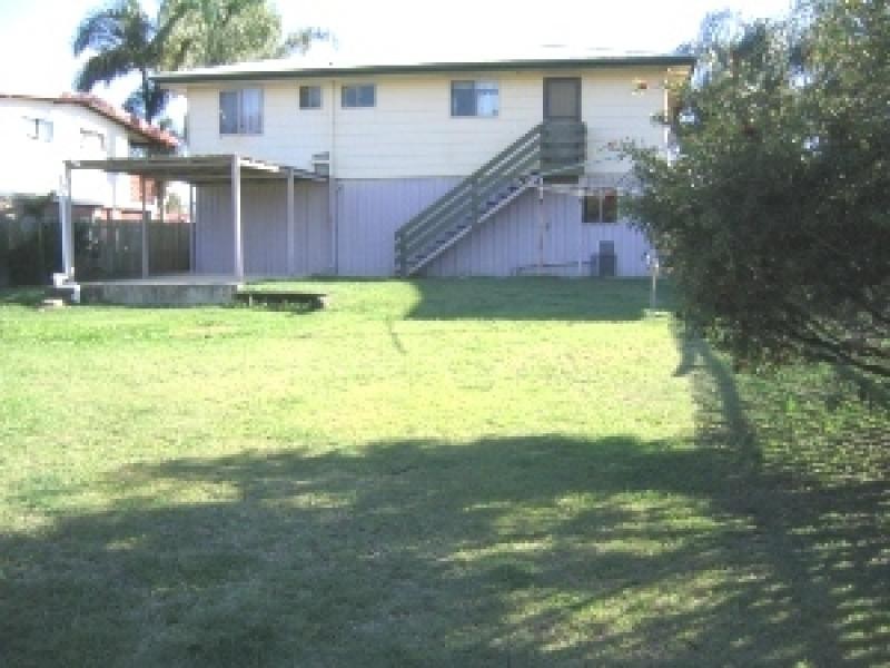 28 Helen Street, North Booval QLD 4304