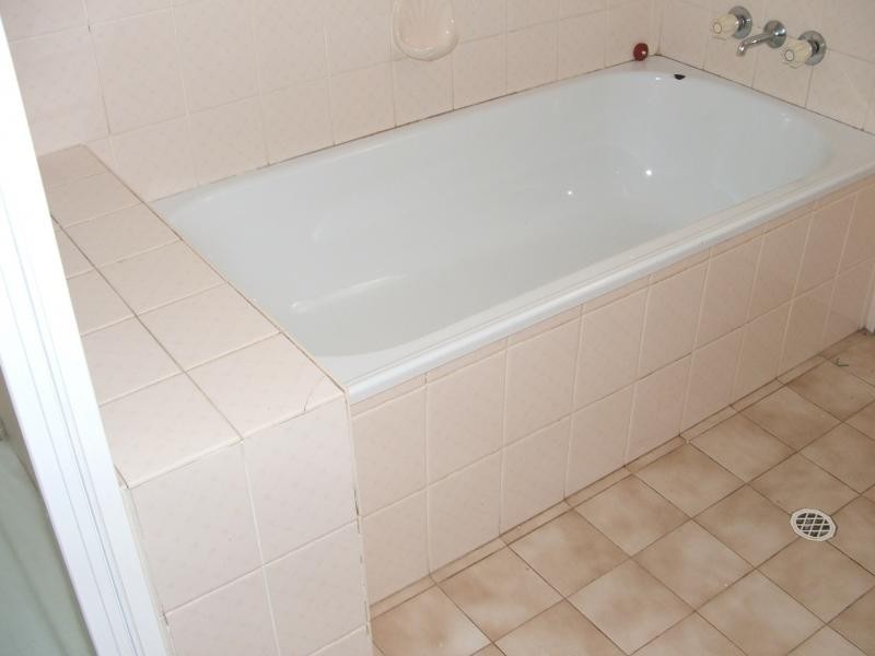 28 Helen Street, North Booval QLD 4304