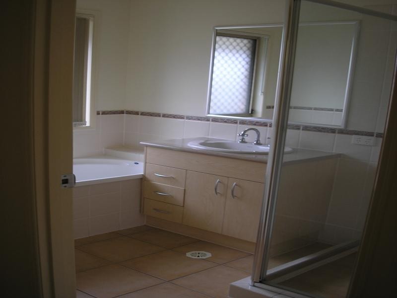 94 Currajong Place, Brassall QLD 4305