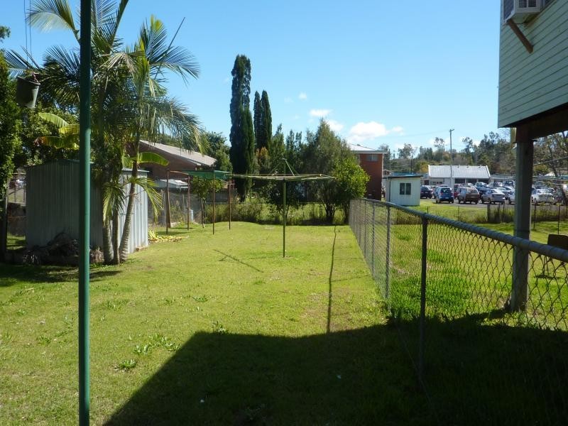 6 Lindsay Street, Bundamba QLD 4304