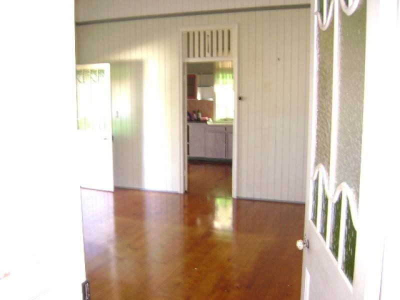 32 Woodford Street, One Mile QLD 4305