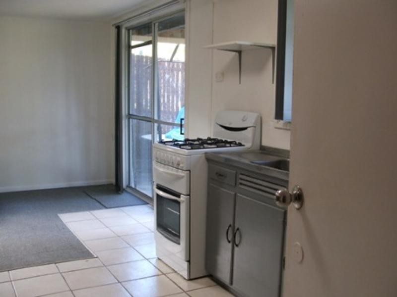 4 Robinson Street, Brassall QLD 4305