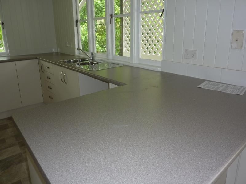 10 George Street, Blackstone QLD 4304