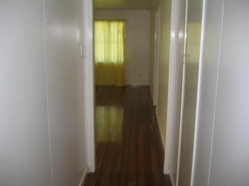 4 Wills Street, Leichhardt QLD 4305