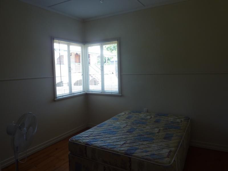 22 Park Street, Ipswich QLD 4305