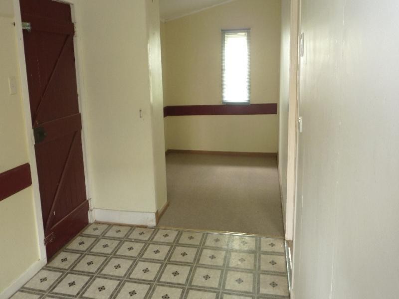 6 Lindsay Street, Bundamba QLD 4304