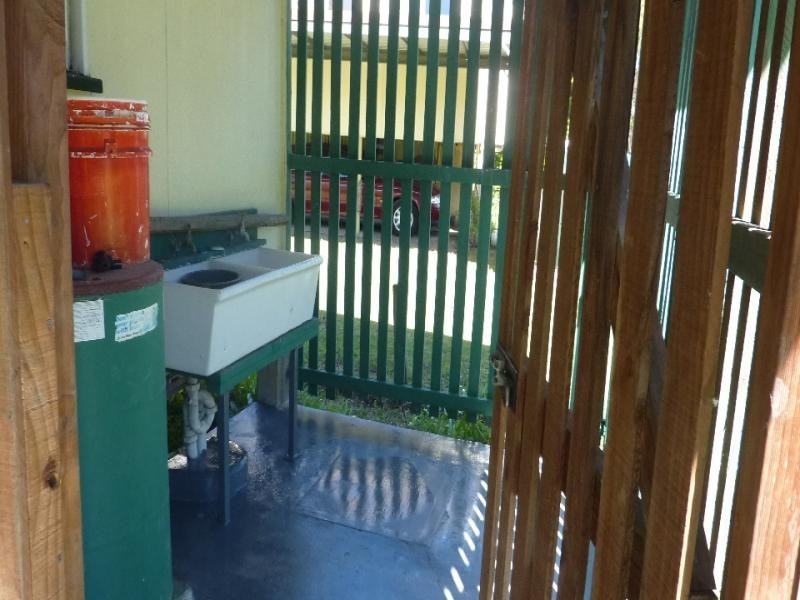 6 Lindsay Street, Bundamba QLD 4304