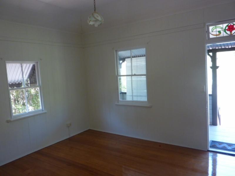 10 George Street, Blackstone QLD 4304