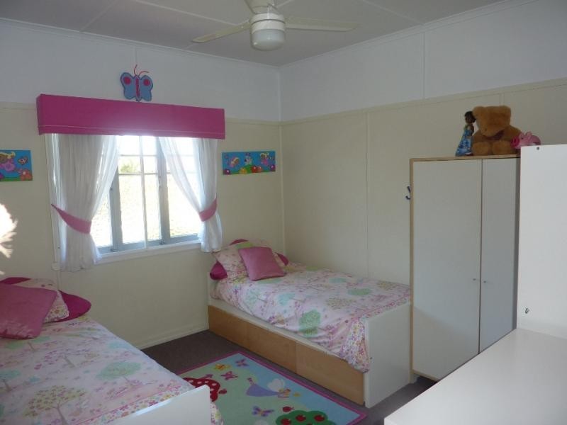 17 Theodore Street, Brassall QLD 4305