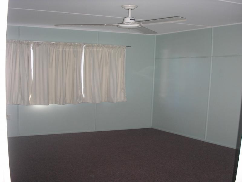 22 Brisbane Road, East Ipswich QLD 4305