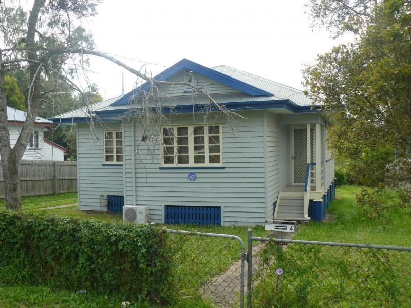 4 Casey Street, Leichhardt QLD 4305