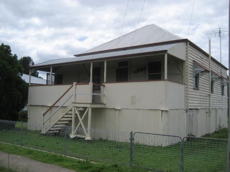 12 Siemons Street, One Mile QLD 4305