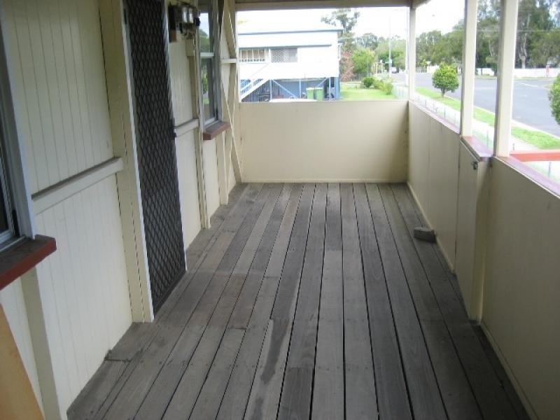 12 Siemons Street, One Mile QLD 4305