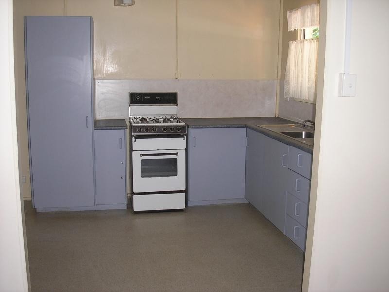 10 Light Street, Leichhardt QLD 4305