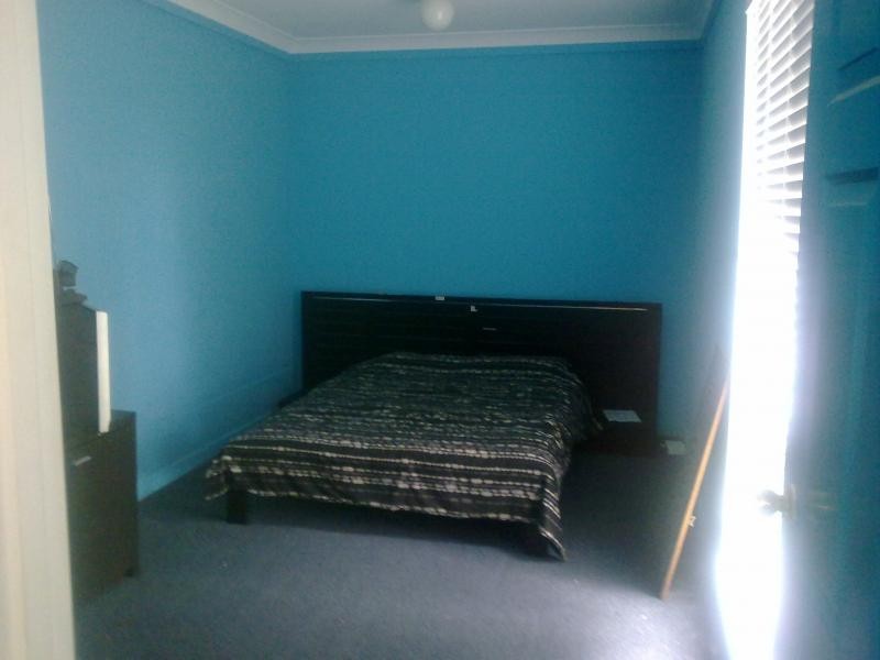 53 Russell Street, Silkstone QLD 4304