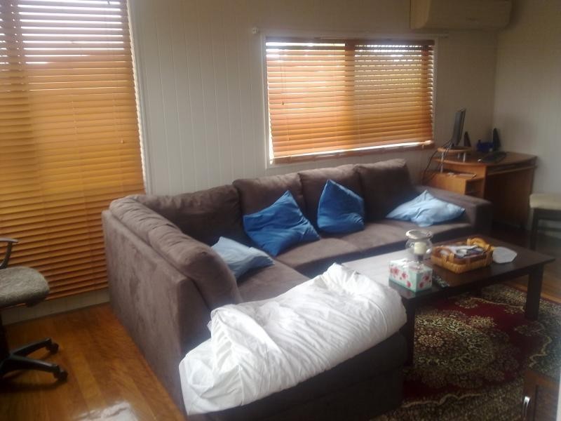 53 Russell Street, Silkstone QLD 4304