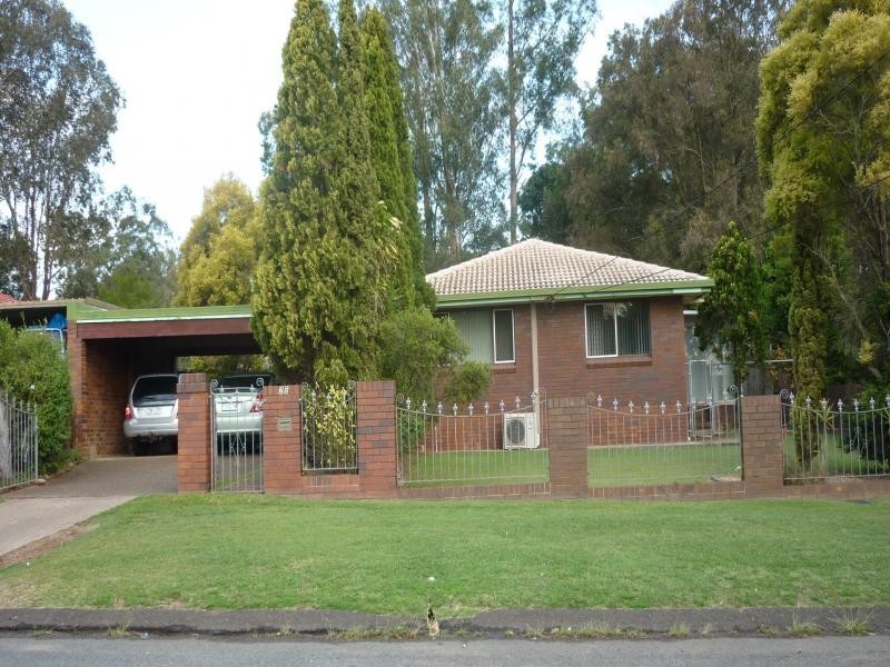 25 Tibbits Street, Bundamba QLD 4304