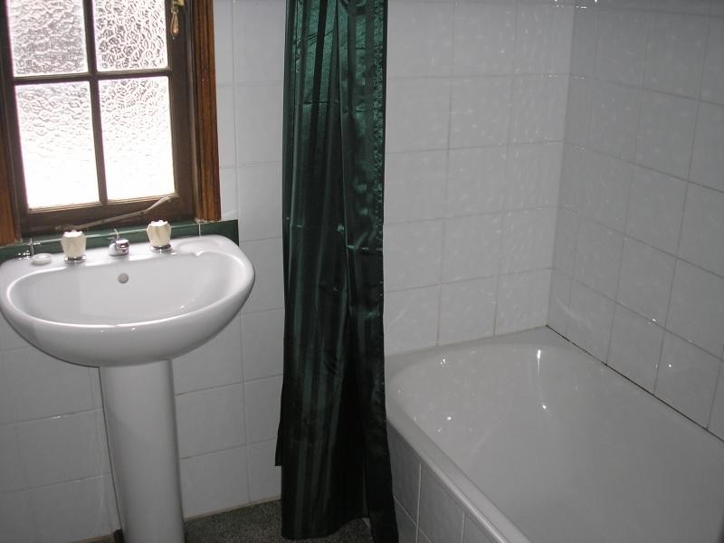 11A Tongue Street, Newtown QLD 4305