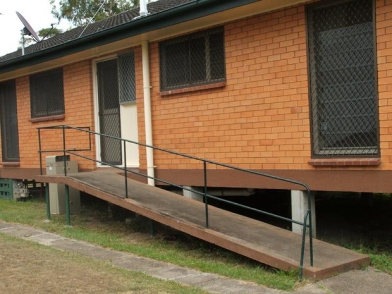 14  Gibbs Street, Riverview QLD 4303