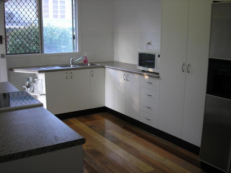 13 Roberts Street, North Ipswich QLD 4305