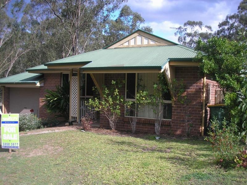 27 Edith Drive, North Ipswich QLD 4305
