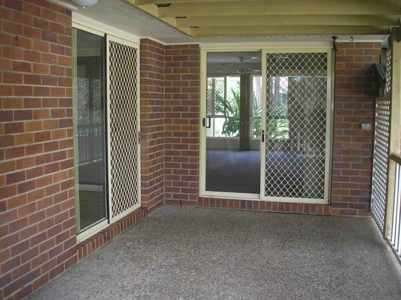 27 Edith Drive, North Ipswich QLD 4305