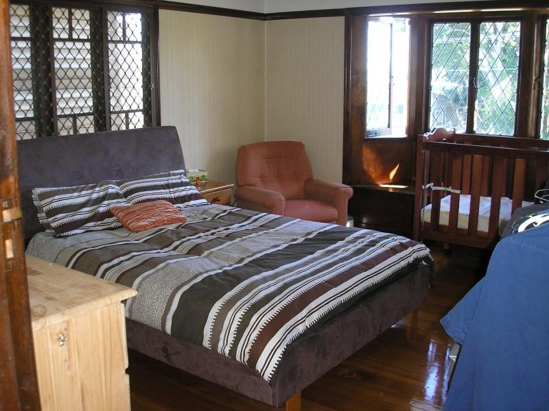 5 Advance Street, Newtown QLD 4305