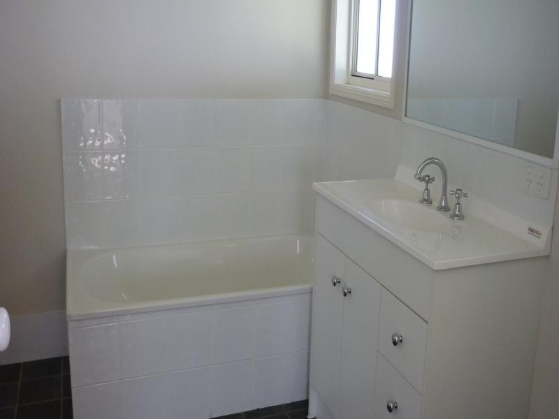 1C Green Street, Ebbw Vale QLD 4304