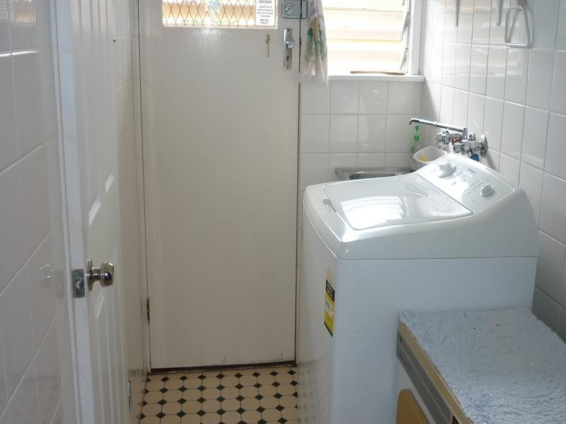 25 Currey Street, Brassall QLD 4305