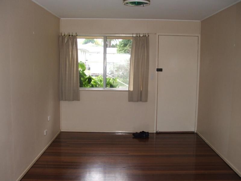 3/9 Green Street, Booval QLD 4304