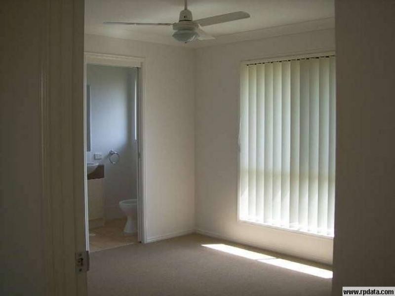 89 Anna Drive, Raceview QLD 4305