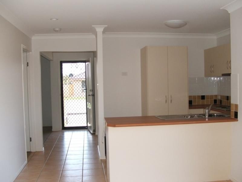 89 Anna Drive, Raceview QLD 4305