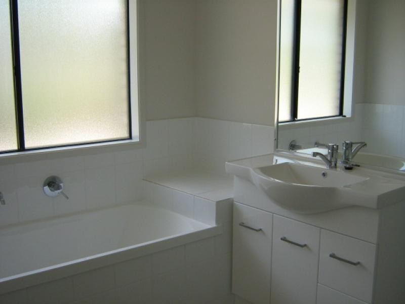 17B Reddy Street, One Mile QLD 4305