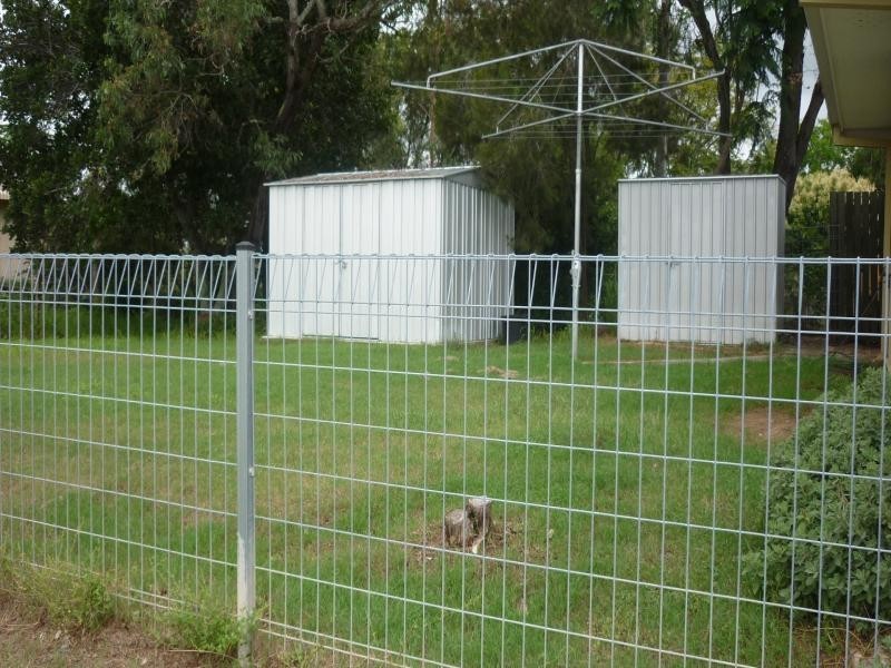 1 Simpson Street, North Ipswich QLD 4305