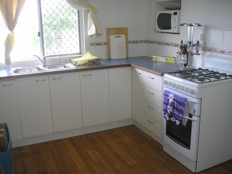 43 Easton Street, Silkstone QLD 4304