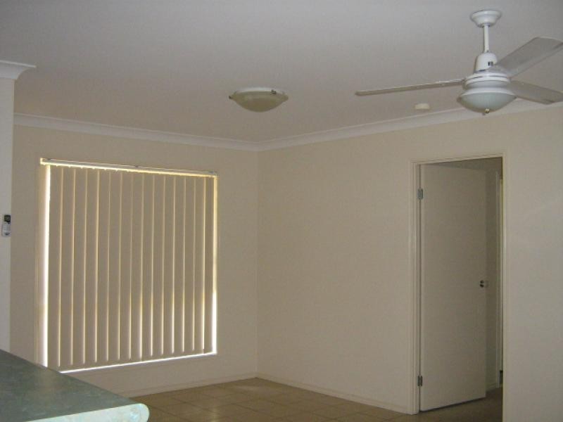33 Baden Jones Way, North Booval QLD 4304