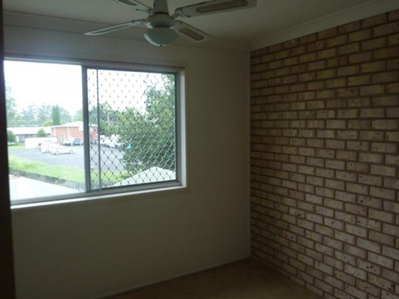 8/16 Lindsay Street, Bundamba QLD 4304