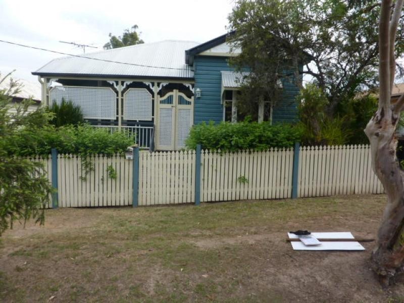 30 Park Street, Ipswich QLD 4305